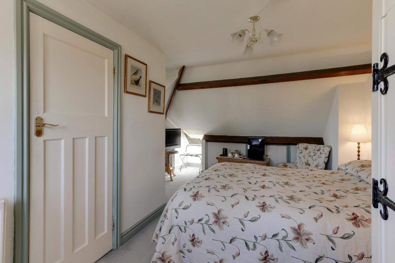 The Yellow House B&B Woodborough  外观 照片