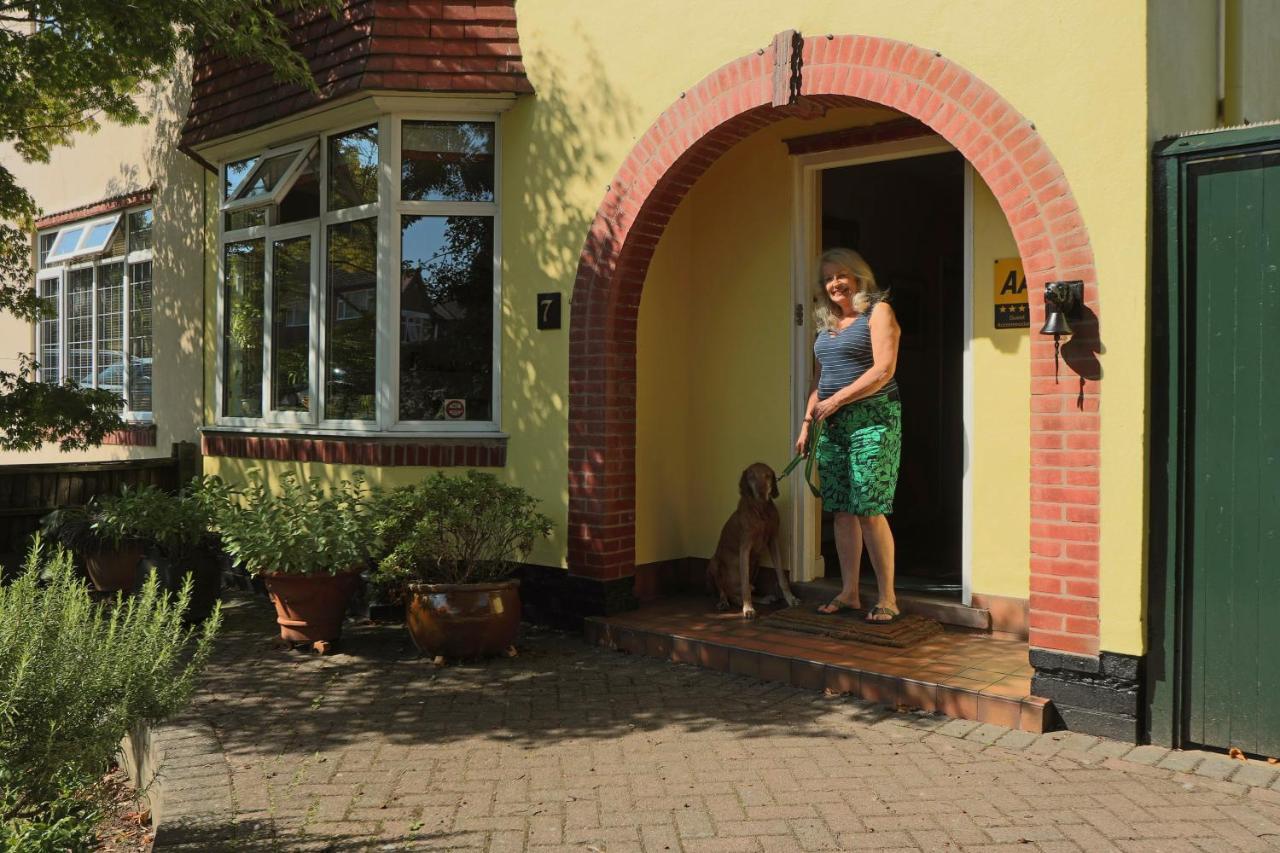 The Yellow House B&B Woodborough  外观 照片